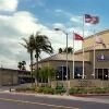 Ramada Inn Suites0