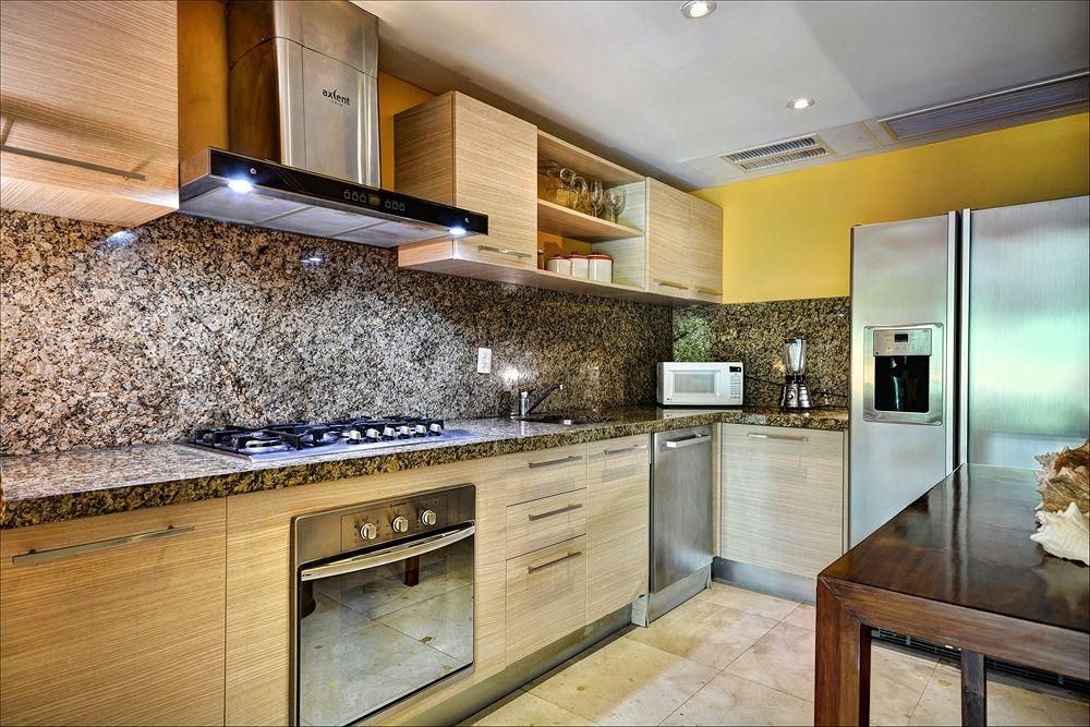 Via 38 Realty0