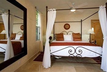 Villa Paraiso1