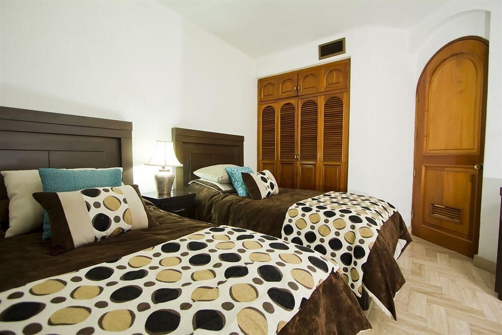 Mazatlan Golf Course Condominiums1