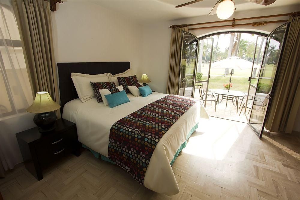 Mazatlan Golf Course Condominiums0