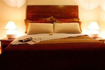 Cabo Cush Hotel0