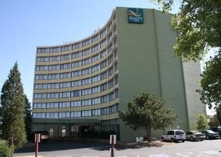 Quality Inn Central3