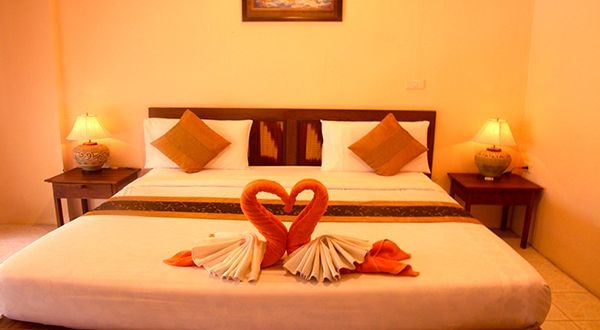 เอดาริน บีช รีสอร์ต (Adarin beach Resort)0