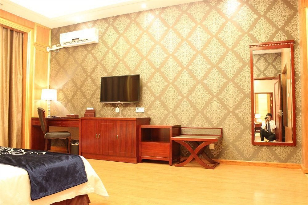 Golden Peacock Resort Hotel4