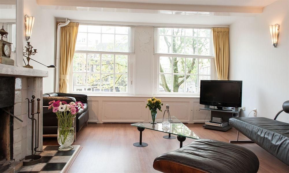 Canal Belt apartments-Jordaan area4
