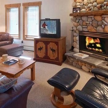 Saddle Creek Townhomes4