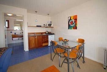 Triton Suites Motel3