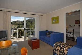 Triton Suites Motel1