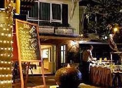 Nilly's Marina Inn2