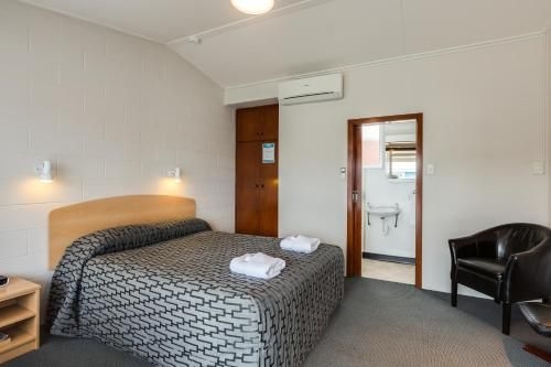 Ocean Beach Hotel3