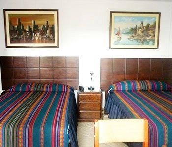 Miraflores Lodge1