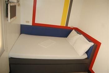 Hotel V3