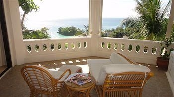 Argonauta Boracay Boutique Hotel with Apartments and Villas1
