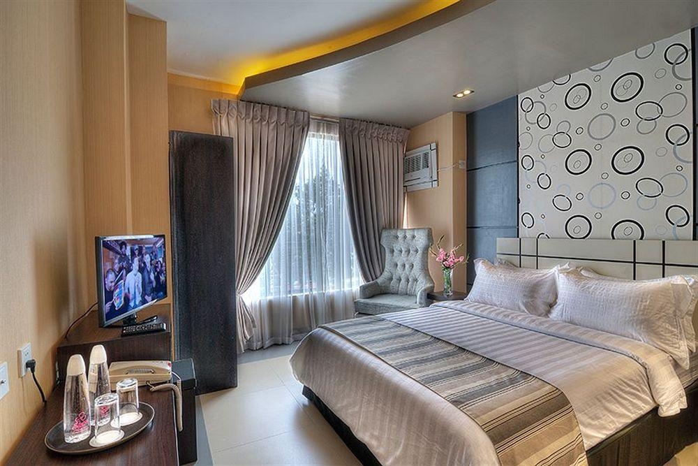 Eloisa Royal Suites2