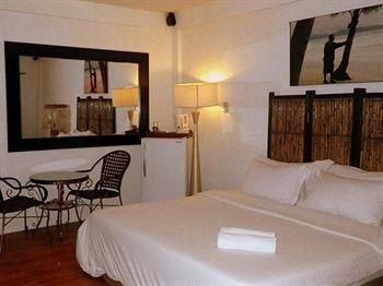 Mito's Place Boracay1