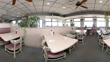 Rodeway Inn4