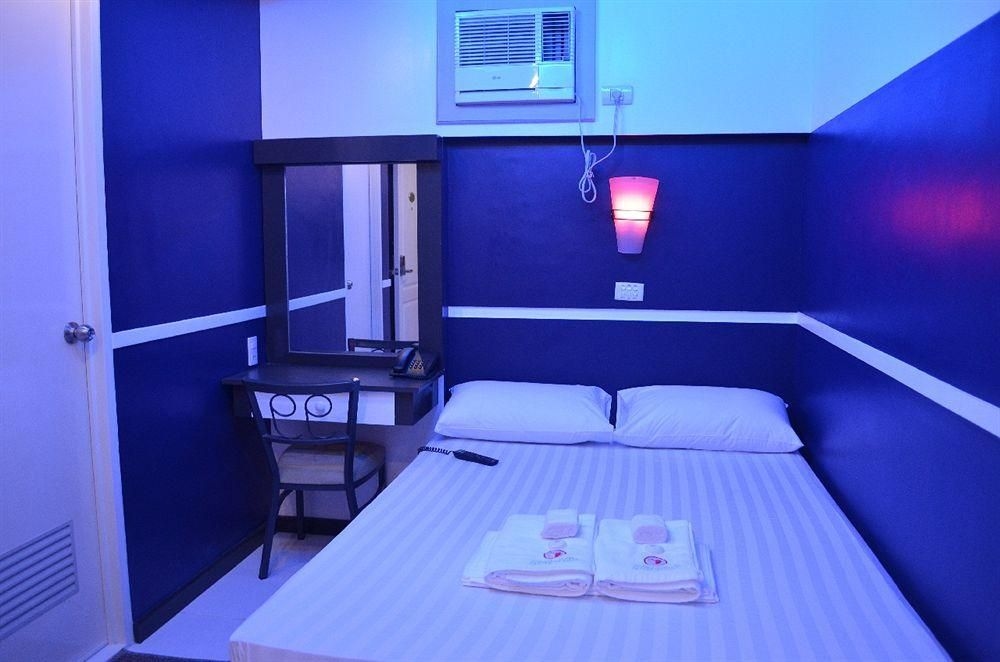 Hotel 992