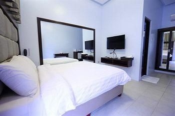 Woodland Hotel3