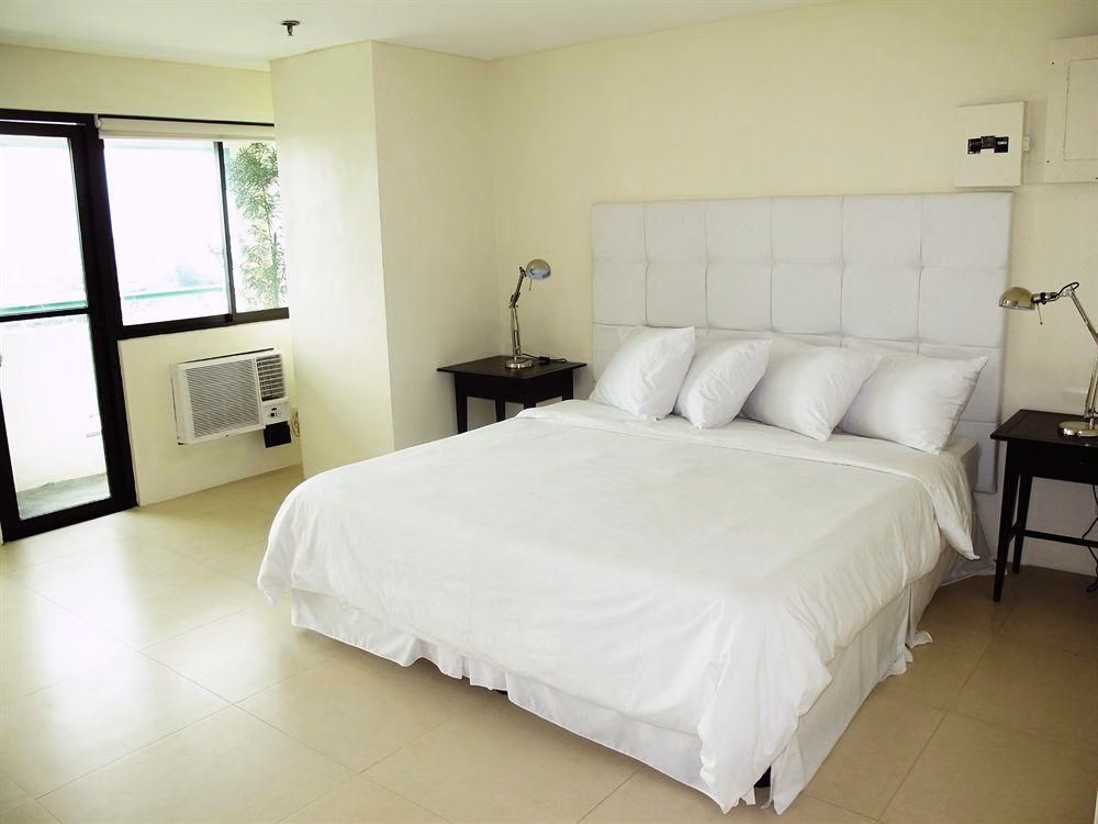 NTT Hotel Makati0