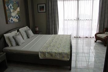 Linaw Beach Resort3
