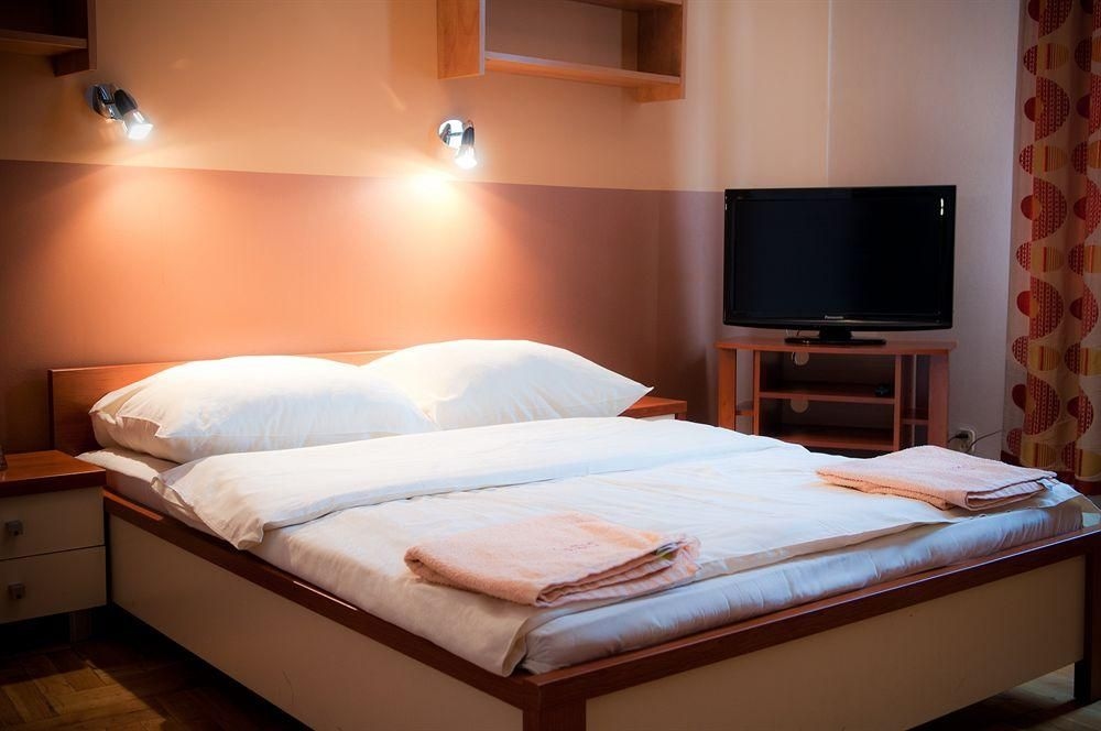 Brama Hostel0