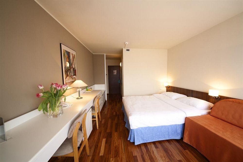 Omega Hotel2