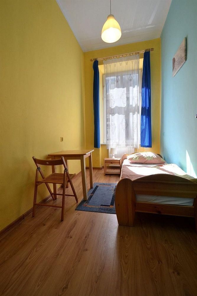 Blue Hostel0