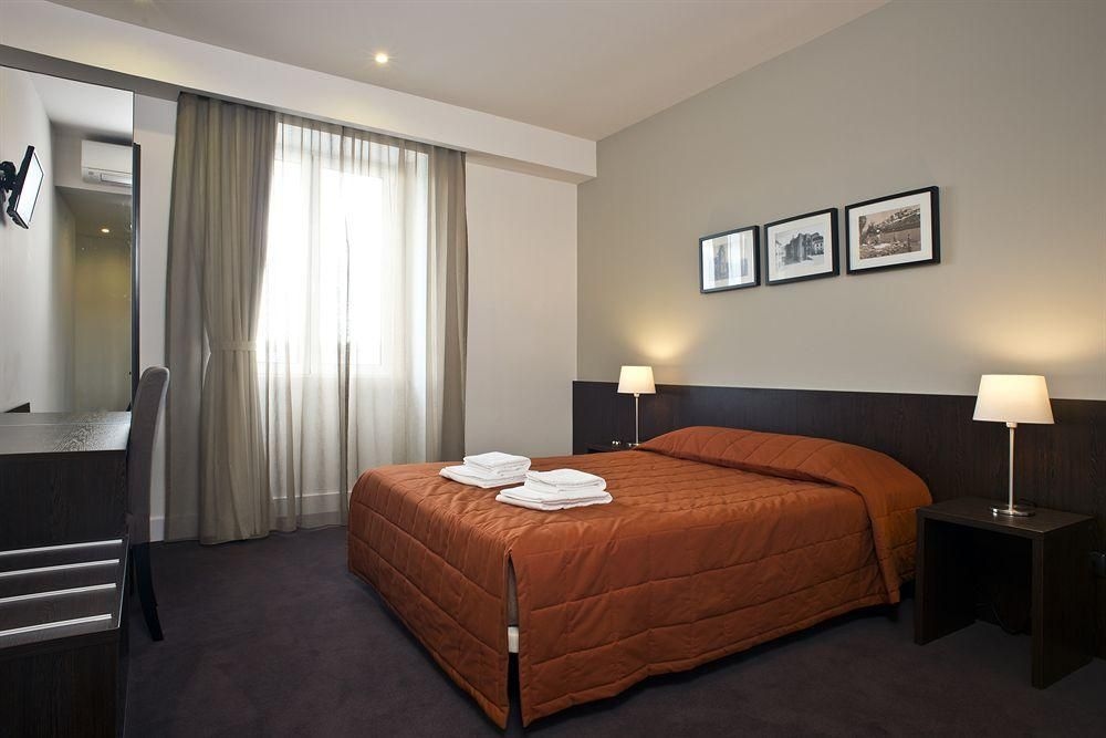 Riversuites1