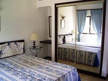 Prado Villas0