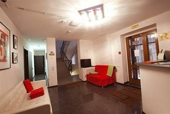 Vhostele3