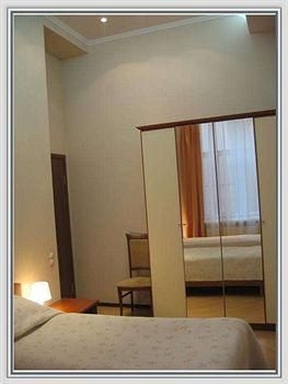 Butterfly Hotel1