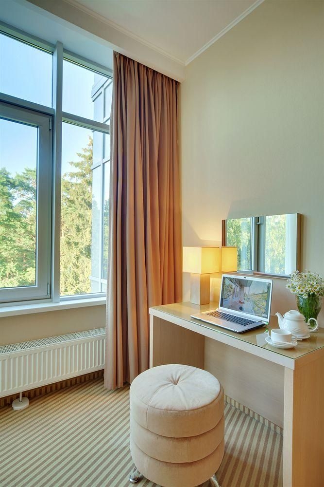 Repino Cronwell Park Hotel1