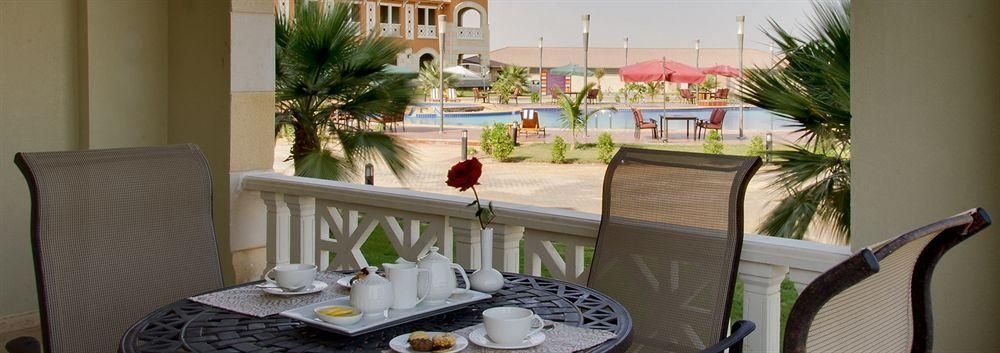 Boudl Half Moon Resort1
