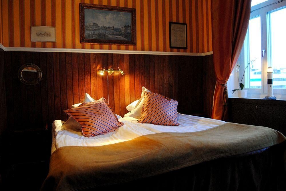 Strand Hotell2