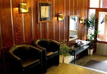 City Hotel0