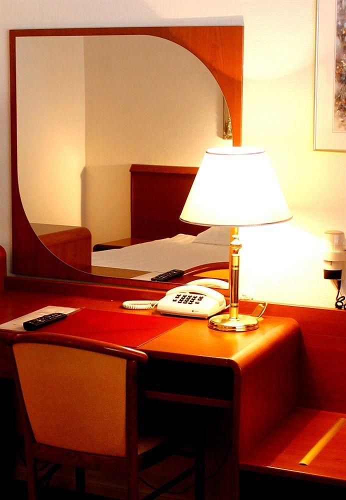 City Hotel1