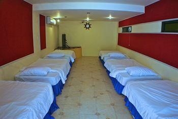 Majestic Hostel4