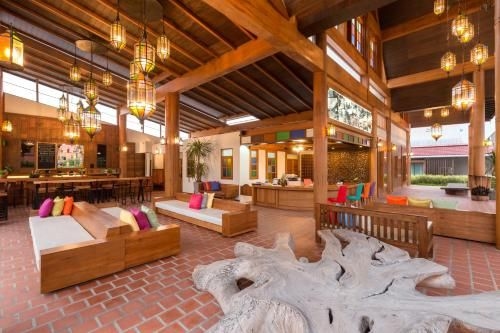 Naina Resort & Spa2