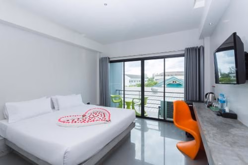 โรงแรมริเวอร์ไซด์ (Riverside Hotel)3