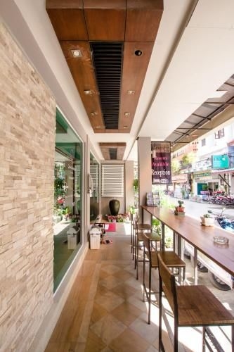 ควีน บูทิค โฮเต็ล (Queen Boutique Hotel)0