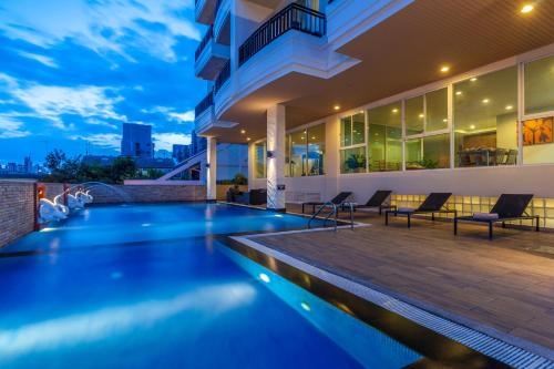 บางกอก พาทิโอ (Patio Luxury Suites)1