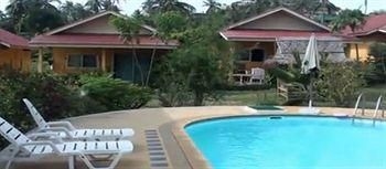 Jungle Gym Resort0