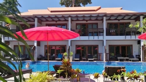 บลูไดมอนด์ รีสอร์ท (Blue Diamond Resort)0