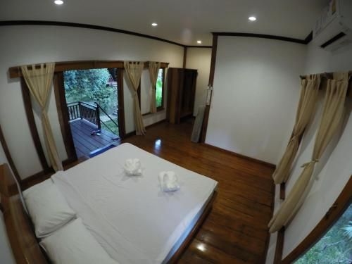 บ้านเขาสก รีสอร์ท (Baan Khaosok Resort)3