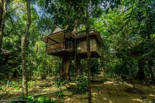 บ้านเขาสก รีสอร์ท (Baan Khaosok Resort)0