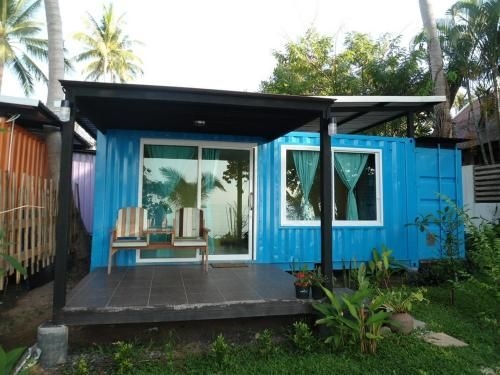 ติ้งแอนด์ริทโทร คาเฟ่ ลิปะน้อย สมุย (Think & Retro Cafe Lipa Noi Samui)1