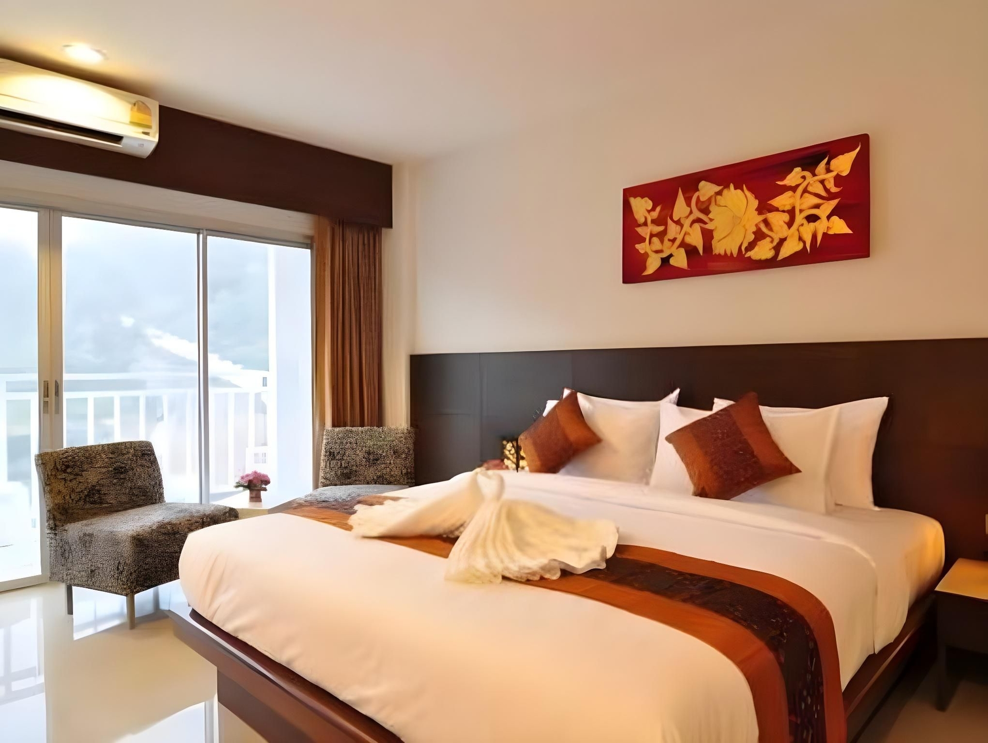 โรงแรมแพลททินั่ม (Platinum Hotel)3