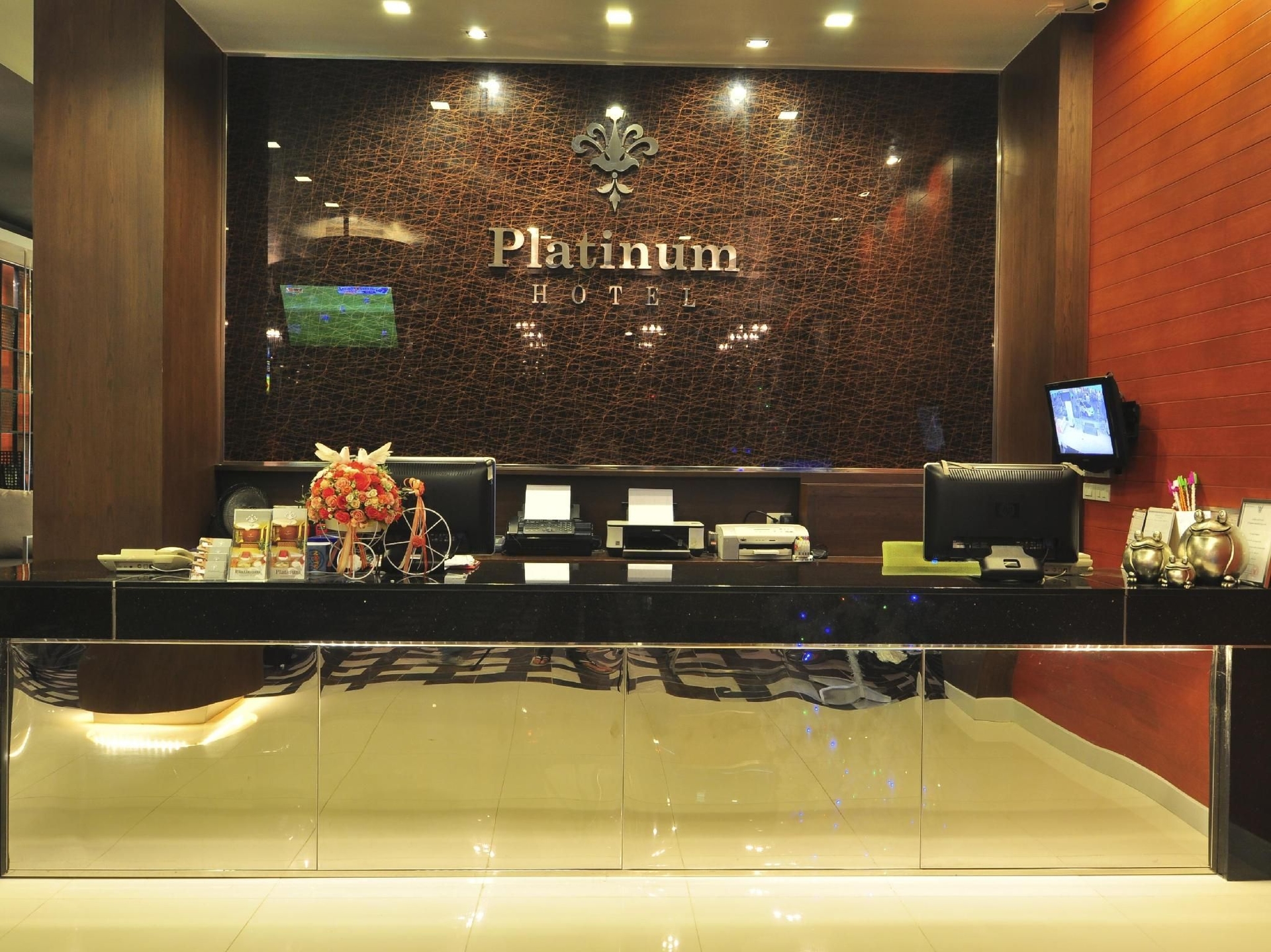 โรงแรมแพลททินั่ม (Platinum Hotel)1