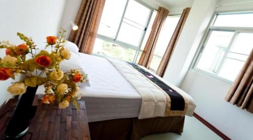 เดอะ มีท กรีน อพาร์ตเมนท์ (The Meet Green Apartment)3